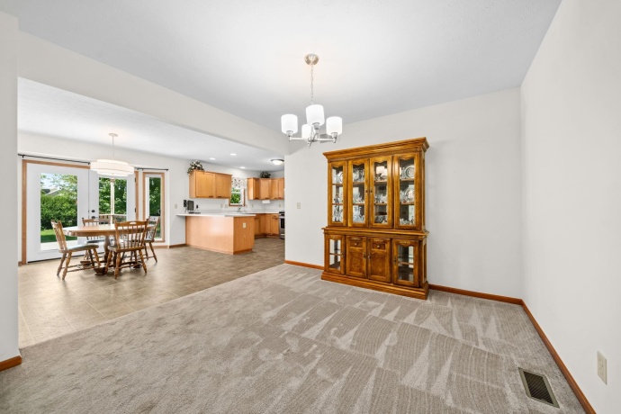 219 Acorn, POPLAR GROVE, Illinois 61065, 3 Bedrooms Bedrooms, ,2 BathroomsBathrooms,House,For Sale,Acorn,202604162