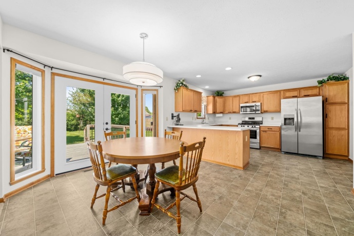 219 Acorn, POPLAR GROVE, Illinois 61065, 3 Bedrooms Bedrooms, ,2 BathroomsBathrooms,House,For Sale,Acorn,202604162