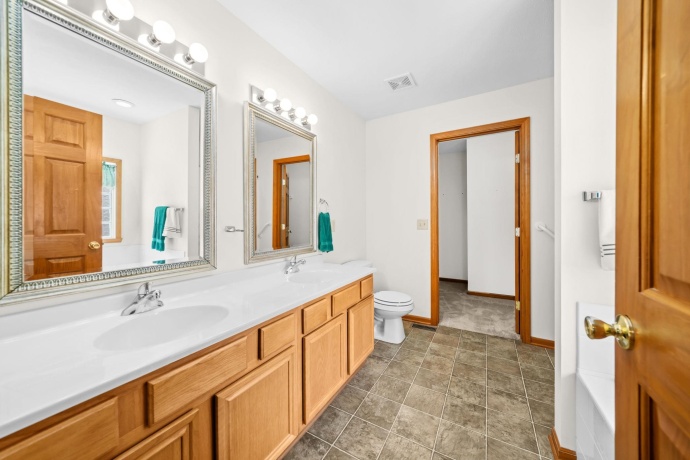 219 Acorn, POPLAR GROVE, Illinois 61065, 3 Bedrooms Bedrooms, ,2 BathroomsBathrooms,House,For Sale,Acorn,202604162