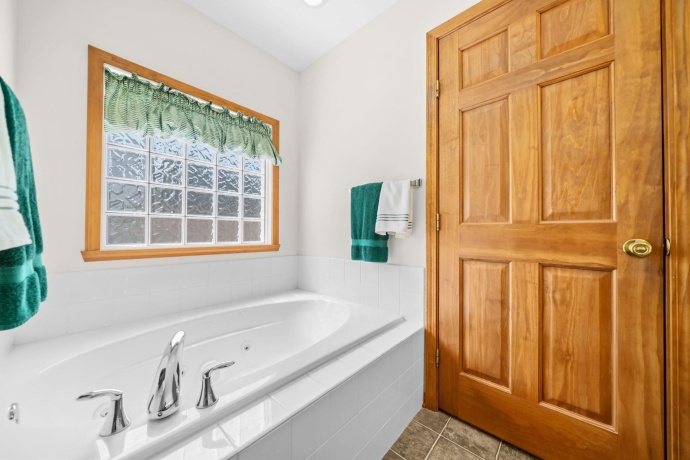 219 Acorn, POPLAR GROVE, Illinois 61065, 3 Bedrooms Bedrooms, ,2 BathroomsBathrooms,House,For Sale,Acorn,202604162