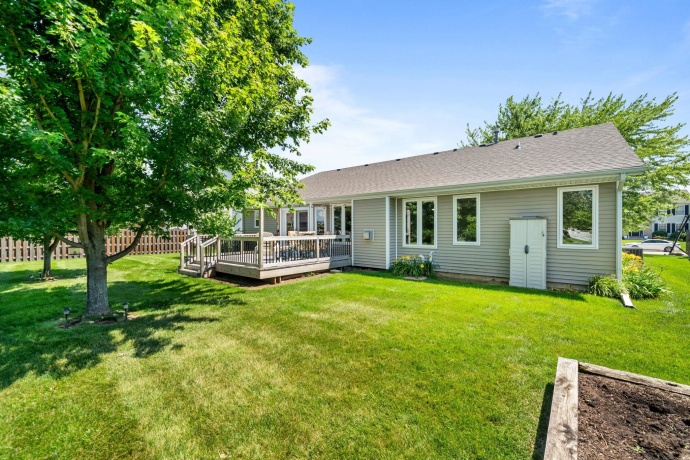 219 Acorn, POPLAR GROVE, Illinois 61065, 3 Bedrooms Bedrooms, ,2 BathroomsBathrooms,House,For Sale,Acorn,202604162