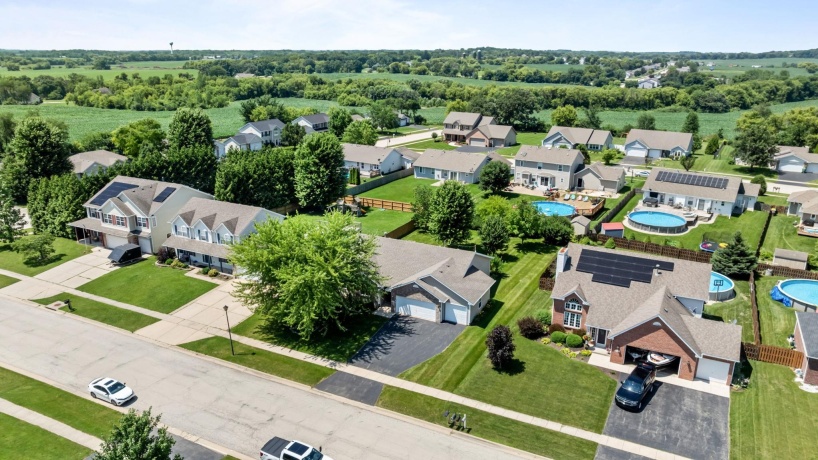 219 Acorn, POPLAR GROVE, Illinois 61065, 3 Bedrooms Bedrooms, ,2 BathroomsBathrooms,House,For Sale,Acorn,202604162