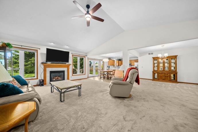 219 Acorn, POPLAR GROVE, Illinois 61065, 3 Bedrooms Bedrooms, ,2 BathroomsBathrooms,House,For Sale,Acorn,202604162