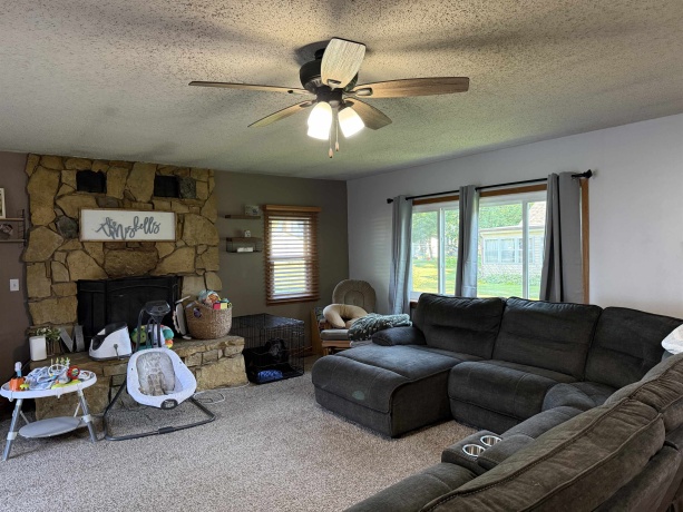 805 5th, OREGON, Illinois 61061, 2 Bedrooms Bedrooms, ,2 BathroomsBathrooms,House,For Sale,5th,202604163