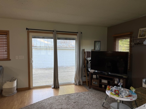 805 5th, OREGON, Illinois 61061, 2 Bedrooms Bedrooms, ,2 BathroomsBathrooms,House,For Sale,5th,202604163