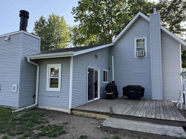 805 5th, OREGON, Illinois 61061, 2 Bedrooms Bedrooms, ,2 BathroomsBathrooms,House,For Sale,5th,202604163