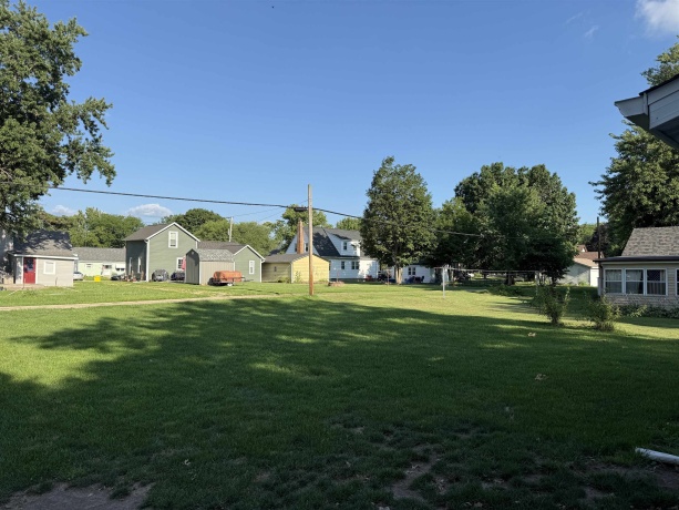 805 5th, OREGON, Illinois 61061, 2 Bedrooms Bedrooms, ,2 BathroomsBathrooms,House,For Sale,5th,202604163