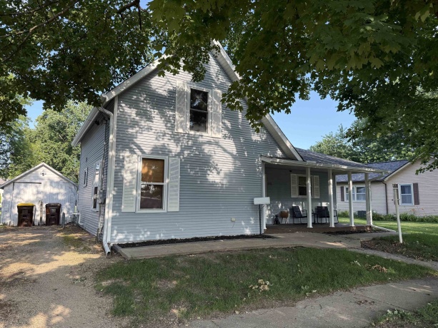 805 5th, OREGON, Illinois 61061, 2 Bedrooms Bedrooms, ,2 BathroomsBathrooms,House,For Sale,5th,202604163