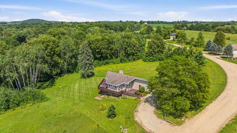 3A182 General Sheridan, APPLE RIVER, Illinois 61001, 3 Bedrooms Bedrooms, ,2 BathroomsBathrooms,House,For Sale,General Sheridan,202604164