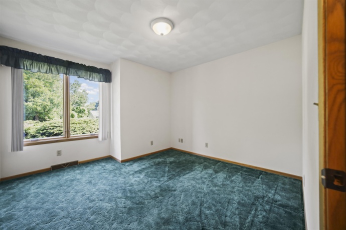 5939 Chestnut, ROSCOE, Illinois 61073, 3 Bedrooms Bedrooms, ,2 BathroomsBathrooms,House,For Sale,Chestnut,202604165