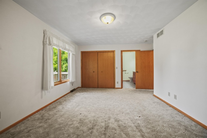 5939 Chestnut, ROSCOE, Illinois 61073, 3 Bedrooms Bedrooms, ,2 BathroomsBathrooms,House,For Sale,Chestnut,202604165