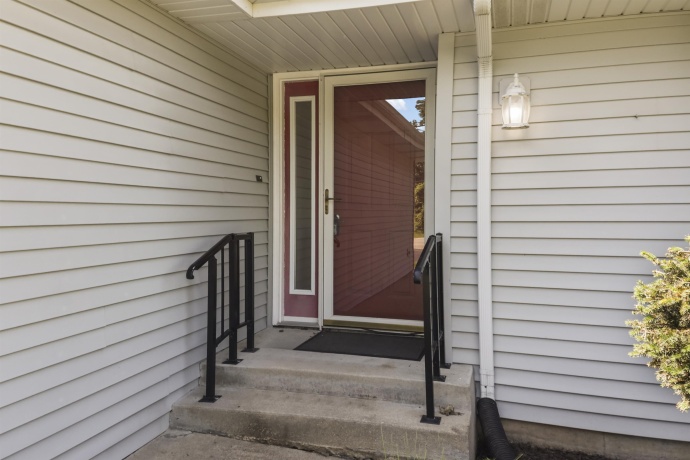 5939 Chestnut, ROSCOE, Illinois 61073, 3 Bedrooms Bedrooms, ,2 BathroomsBathrooms,House,For Sale,Chestnut,202604165