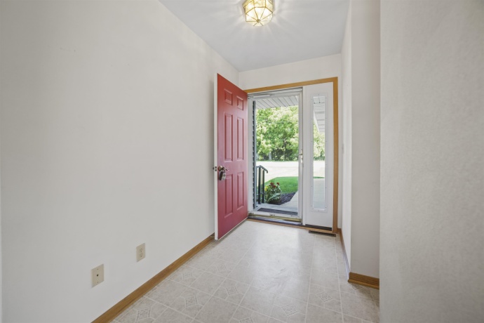 5939 Chestnut, ROSCOE, Illinois 61073, 3 Bedrooms Bedrooms, ,2 BathroomsBathrooms,House,For Sale,Chestnut,202604165