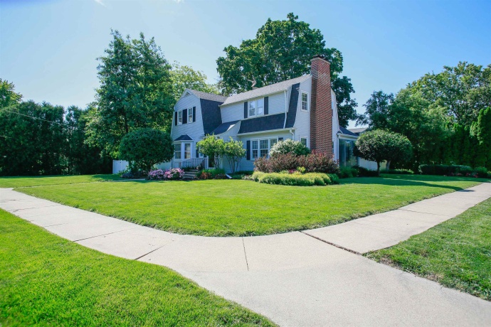 1325 Lincoln, FREEPORT, Illinois 61032, 3 Bedrooms Bedrooms, ,2 BathroomsBathrooms,House,For Sale,Lincoln,202603961