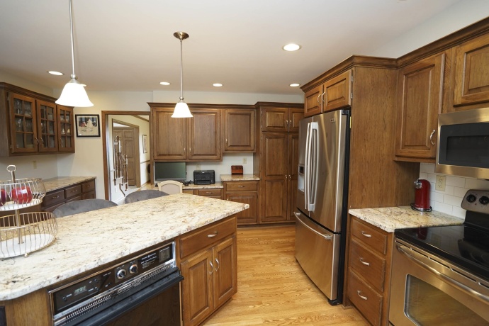 520 Schauer, ROCKFORD, Illinois 61107, 4 Bedrooms Bedrooms, ,4 BathroomsBathrooms,House,For Sale,Schauer,202604171