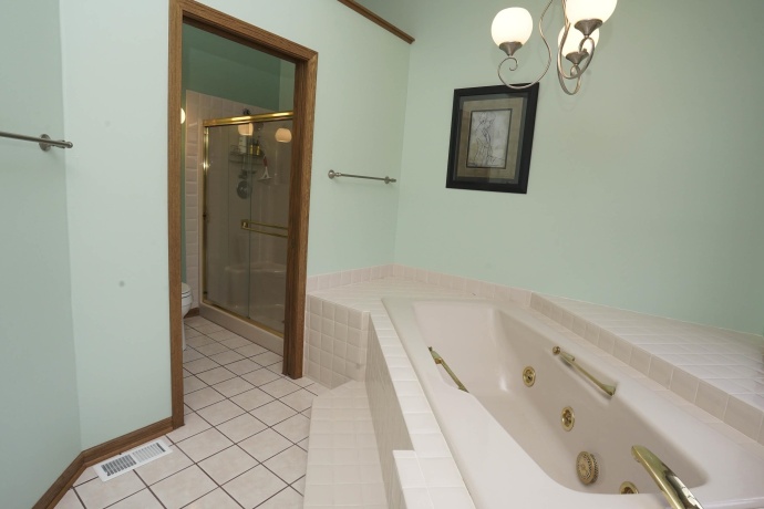520 Schauer, ROCKFORD, Illinois 61107, 4 Bedrooms Bedrooms, ,4 BathroomsBathrooms,House,For Sale,Schauer,202604171