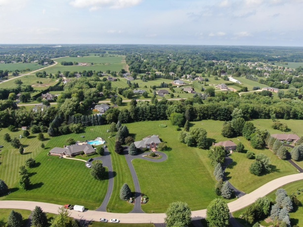 520 Schauer, ROCKFORD, Illinois 61107, 4 Bedrooms Bedrooms, ,4 BathroomsBathrooms,House,For Sale,Schauer,202604171