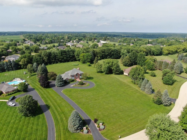 520 Schauer, ROCKFORD, Illinois 61107, 4 Bedrooms Bedrooms, ,4 BathroomsBathrooms,House,For Sale,Schauer,202604171
