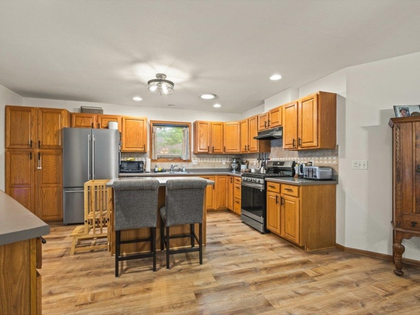 2085 Lake Summerset, DAVIS, Illinois 61019, 6 Bedrooms Bedrooms, ,3 BathroomsBathrooms,House,For Sale,Lake Summerset,202604172