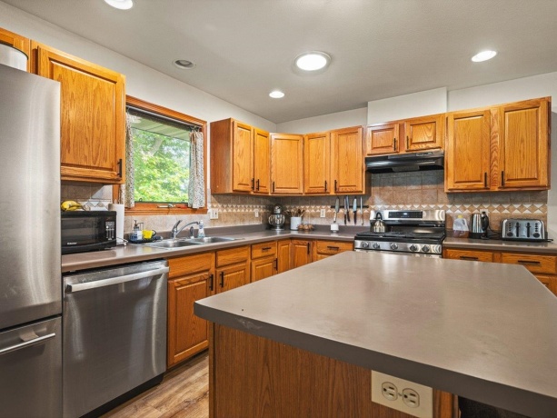 2085 Lake Summerset, DAVIS, Illinois 61019, 6 Bedrooms Bedrooms, ,3 BathroomsBathrooms,House,For Sale,Lake Summerset,202604172