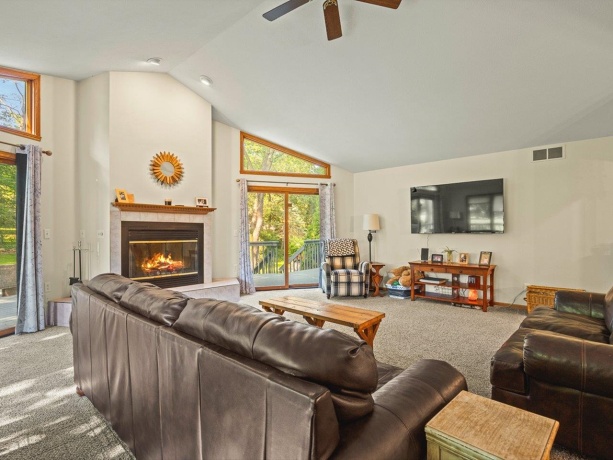 2085 Lake Summerset, DAVIS, Illinois 61019, 6 Bedrooms Bedrooms, ,3 BathroomsBathrooms,House,For Sale,Lake Summerset,202604172