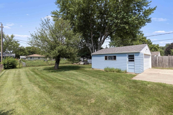 2112 Maple, LOVES PARK, Illinois 61111, 3 Bedrooms Bedrooms, ,1 BathroomBathrooms,House,For Sale,Maple,202604173