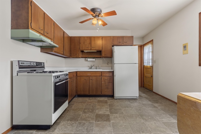 2112 Maple, LOVES PARK, Illinois 61111, 3 Bedrooms Bedrooms, ,1 BathroomBathrooms,House,For Sale,Maple,202604173