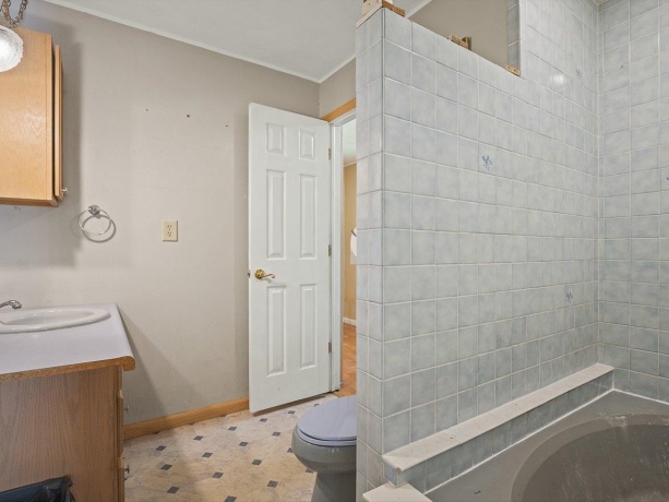 3637 BAXTER, ROCKFORD, Illinois 61109, 3 Bedrooms Bedrooms, ,2 BathroomsBathrooms,House,For Sale,BAXTER,202604174