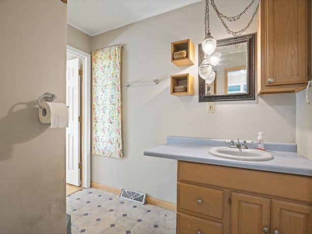 3637 BAXTER, ROCKFORD, Illinois 61109, 3 Bedrooms Bedrooms, ,2 BathroomsBathrooms,House,For Sale,BAXTER,202604174