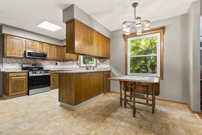 5374 GINGERIDGE, ROCKFORD, Illinois 61114, 5 Bedrooms Bedrooms, ,2 BathroomsBathrooms,House,For Sale,GINGERIDGE,202604176