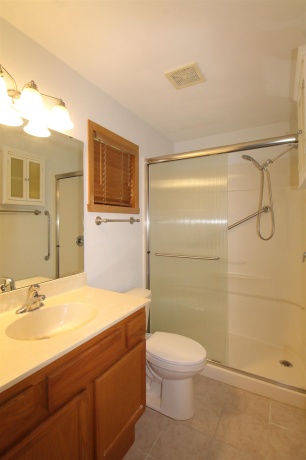 6811 Hedgewood, ROCKFORD, Illinois 61108, 3 Bedrooms Bedrooms, ,2 BathroomsBathrooms,House,For Sale,Hedgewood,202604177