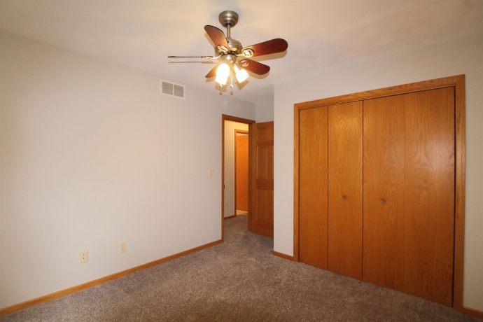 6811 Hedgewood, ROCKFORD, Illinois 61108, 3 Bedrooms Bedrooms, ,2 BathroomsBathrooms,House,For Sale,Hedgewood,202604177