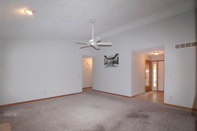 6811 Hedgewood, ROCKFORD, Illinois 61108, 3 Bedrooms Bedrooms, ,2 BathroomsBathrooms,House,For Sale,Hedgewood,202604177