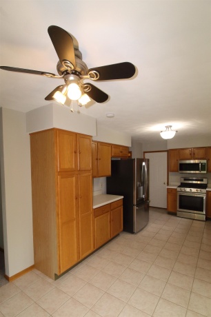 6811 Hedgewood, ROCKFORD, Illinois 61108, 3 Bedrooms Bedrooms, ,2 BathroomsBathrooms,House,For Sale,Hedgewood,202604177