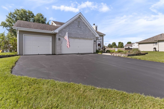 2266 Edge Rock, ROCKTON, Illinois 61072, 3 Bedrooms Bedrooms, ,2 BathroomsBathrooms,House,For Sale,Edge Rock,202604182