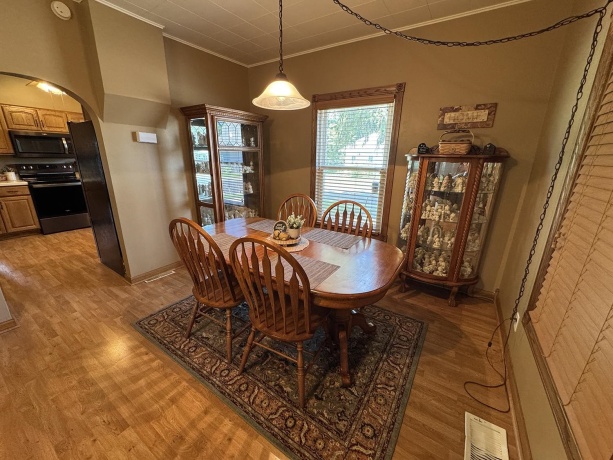 80 Snow, Chadwick, Illinois 61014, 3 Bedrooms Bedrooms, ,1 BathroomBathrooms,House,For Sale,Snow,202604185