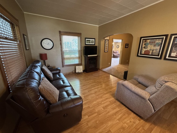80 Snow, Chadwick, Illinois 61014, 3 Bedrooms Bedrooms, ,1 BathroomBathrooms,House,For Sale,Snow,202604185