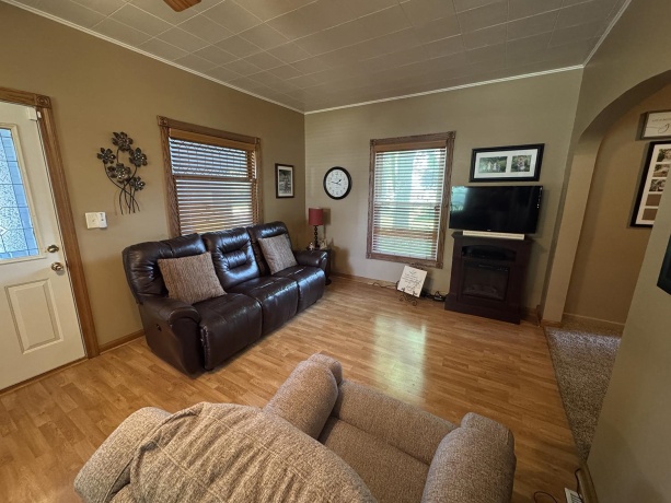 80 Snow, Chadwick, Illinois 61014, 3 Bedrooms Bedrooms, ,1 BathroomBathrooms,House,For Sale,Snow,202604185