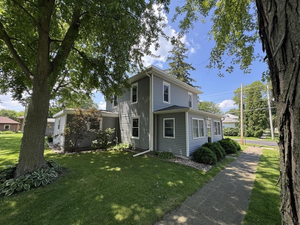 80 Snow, Chadwick, Illinois 61014, 3 Bedrooms Bedrooms, ,1 BathroomBathrooms,House,For Sale,Snow,202604185