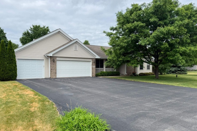 15328 WEDGEWOOD DR, SOUTH BELOIT, Illinois 61080, 3 Bedrooms Bedrooms, ,2 BathroomsBathrooms,House,For Sale,WEDGEWOOD DR,202604186
