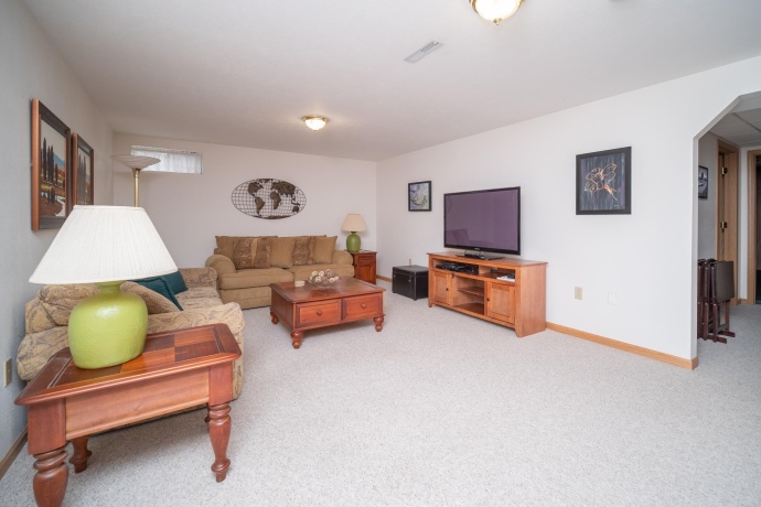 15328 WEDGEWOOD DR, SOUTH BELOIT, Illinois 61080, 3 Bedrooms Bedrooms, ,2 BathroomsBathrooms,House,For Sale,WEDGEWOOD DR,202604186