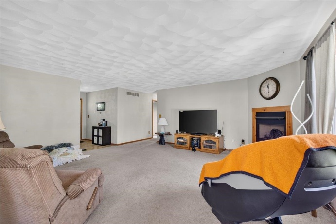 5250 Jenkins, SOUTH BELOIT, Illinois 61080, 3 Bedrooms Bedrooms, ,2 BathroomsBathrooms,House,For Sale,Jenkins,202604188