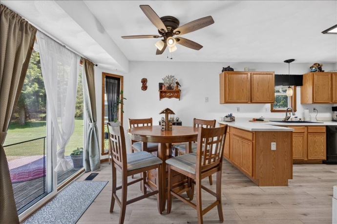 5250 Jenkins, SOUTH BELOIT, Illinois 61080, 3 Bedrooms Bedrooms, ,2 BathroomsBathrooms,House,For Sale,Jenkins,202604188