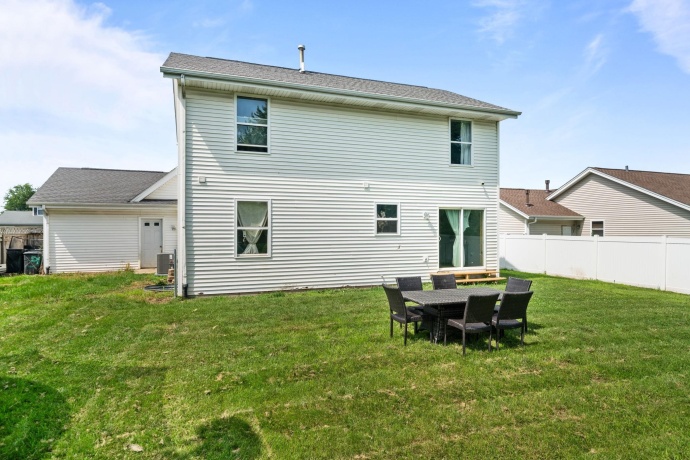 3802 Northline, ROCKFORD, Illinois 61101, 3 Bedrooms Bedrooms, ,2 BathroomsBathrooms,House,For Sale,Northline,202604190
