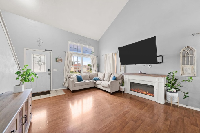 3802 Northline, ROCKFORD, Illinois 61101, 3 Bedrooms Bedrooms, ,2 BathroomsBathrooms,House,For Sale,Northline,202604190