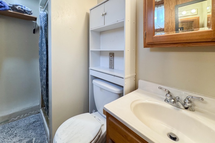 301 Junius, LOVES PARK, Illinois 61111, 3 Bedrooms Bedrooms, ,2 BathroomsBathrooms,House,For Sale,Junius,202604191