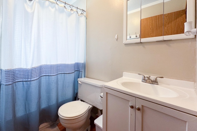 301 Junius, LOVES PARK, Illinois 61111, 3 Bedrooms Bedrooms, ,2 BathroomsBathrooms,House,For Sale,Junius,202604191