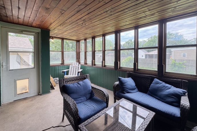 301 Junius, LOVES PARK, Illinois 61111, 3 Bedrooms Bedrooms, ,2 BathroomsBathrooms,House,For Sale,Junius,202604191