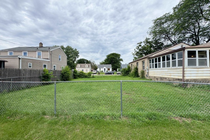 301 Junius, LOVES PARK, Illinois 61111, 3 Bedrooms Bedrooms, ,2 BathroomsBathrooms,House,For Sale,Junius,202604191