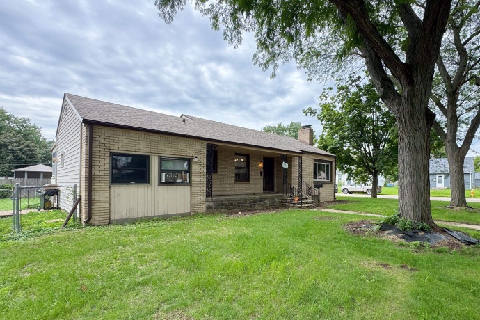 301 Junius, LOVES PARK, Illinois 61111, 3 Bedrooms Bedrooms, ,2 BathroomsBathrooms,House,For Sale,Junius,202604191